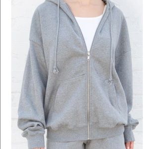new! brandy melville oversized sweatshirt/hoodie